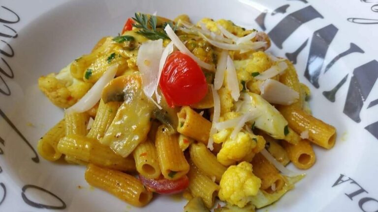 مقرونة زعرة بالدجاج